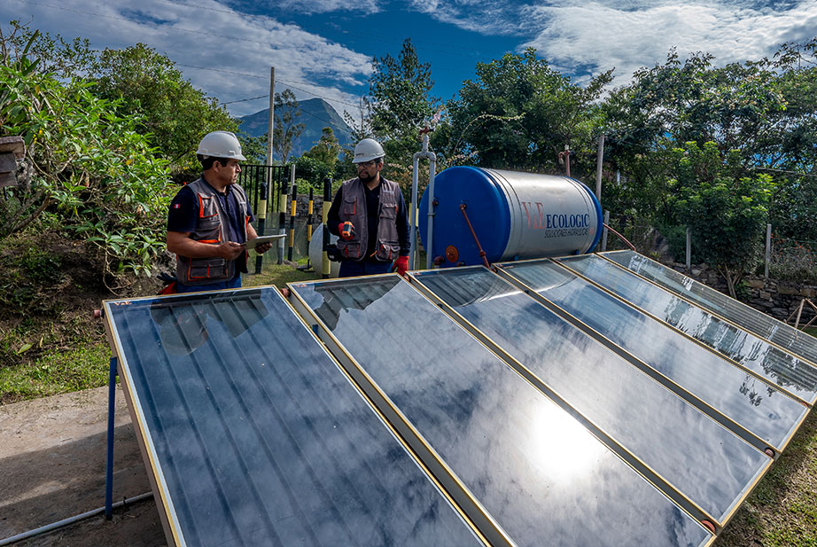 Implementación de sistema de respaldo de energía en baterías, Pumarinri Amazon Lodge